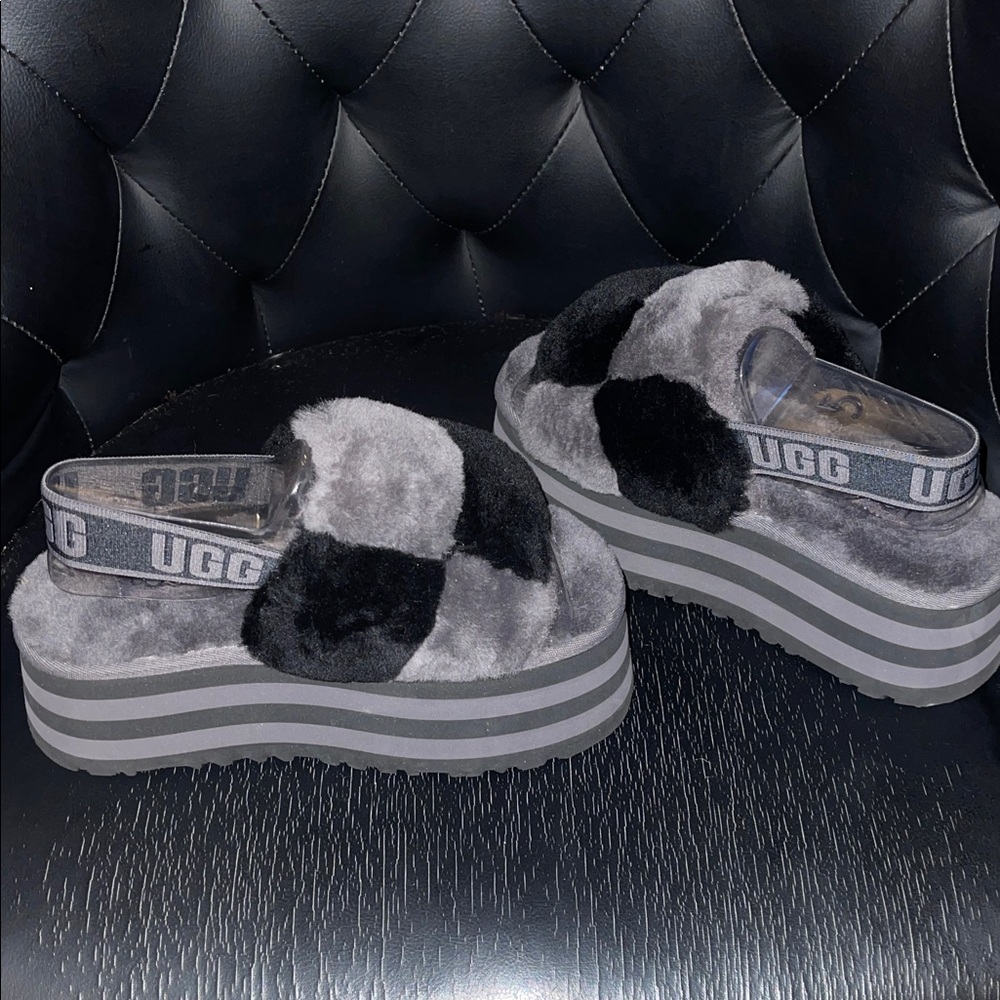 UGG Two-Tone Fluffy Platform Slippers 
BRAND NEW without box